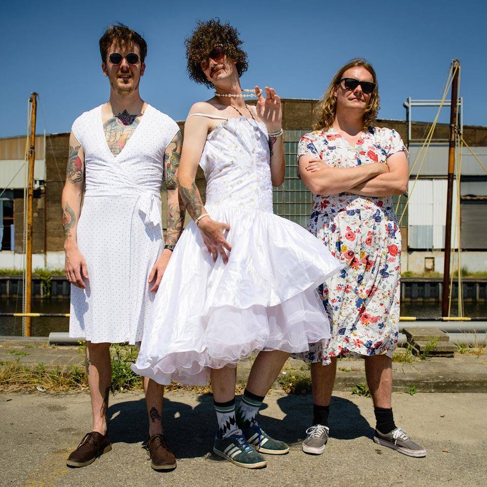 Switch Bones / Rhinorino / Magnetic Spacemen / The Muff